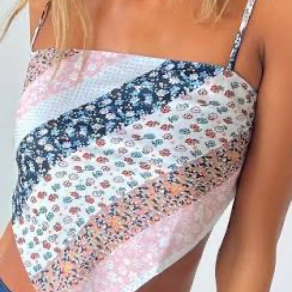 Princess Polly Tops - Princess Polly Chelina Top - Size 8